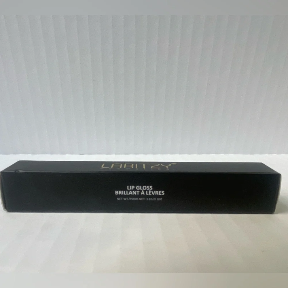 Laritzy Cosmetics Lip Gloss Curve: Light mauve